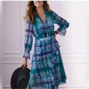 Soft Surroundings Dress V Neck Elastic Waist Ruffles
Flowy Blue Green